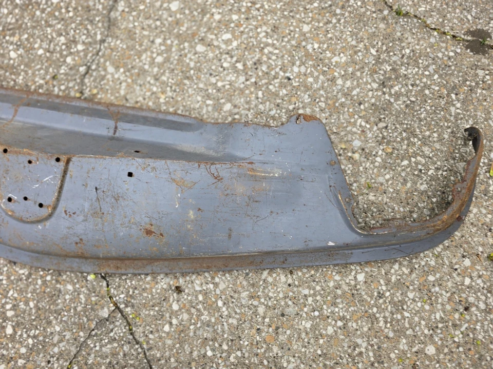 Dodge Coronet 1955 personalizado Royal Lancer nuevo de stock MoPar deflector de grava delantero 55 piedra Foto 4 de 4