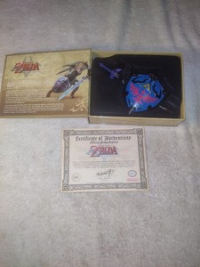 Legend of Zelda - Twilight Princess - Master Sword & Hylian Shield 1/6th Replica