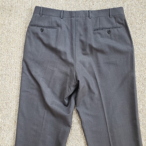 Corneliani Leader 2 Piece Suit Men's 44L READ - Picture 13 of 18