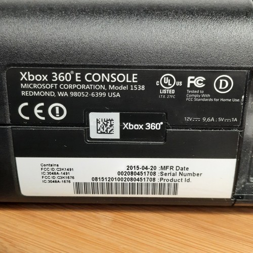 Microsoft Xbox 360 E 500GB Console Lot Controller Skyrim Terraria South Park - Picture 17 of 22