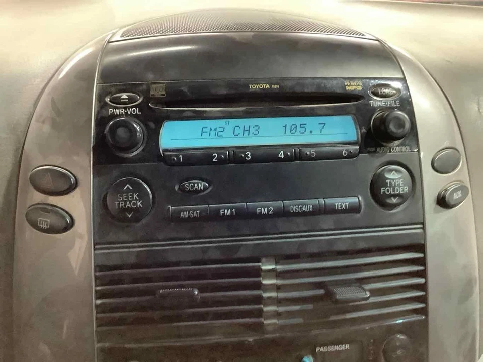 Used Front Left Door Assembly Front fits: 2006 Toyota Sienna electric windows L. - Image 2 of 4