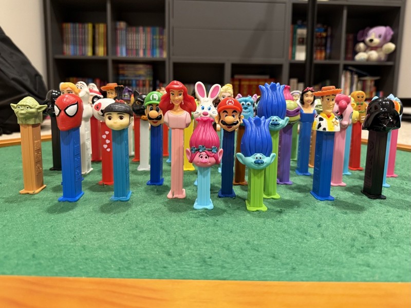 Pez Dispensers Lot!!! Elsa Anna Olaf Spider-Man Woody Star Wars Trolls & More!!!