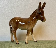 Beswick Donkey Foal 2110 in Grey-Brown Gloss