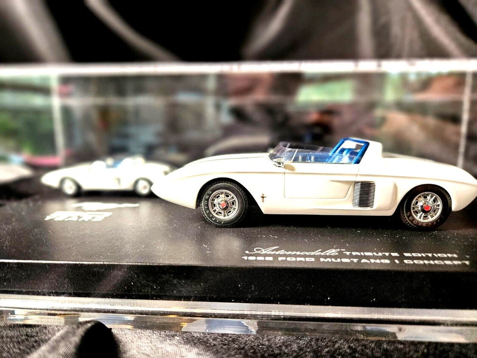 Automodello 1962 Mustang I Concept 50 YRS 1:24 Scale 1:64 Scale Inv. #3007 - Image 3 of 4