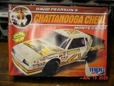 MPC David Pearson's Chattanooga Chew Monte Carlo Stockcar 1/25 Plastic Model Kit