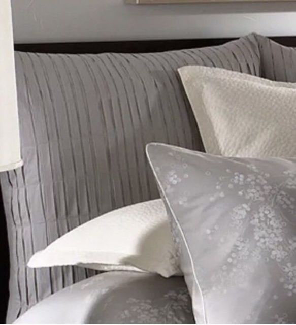 BARBARA BARRY PILLOW SHAM, European RUCHED ROW, Dovetail, NEW