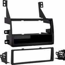 Metra - 99-7430 Dash Kit for Select 2005-2006 Nissan Altima Vehicles - Black