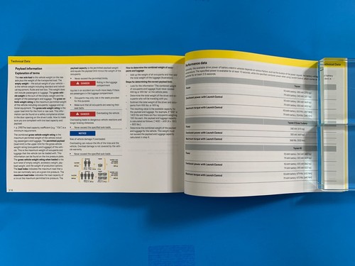 2022 Porsche Taycan 4 4S GTS Turbo Cross Truismo Owners Manuals Owner Books Set - Picture 11 of 12