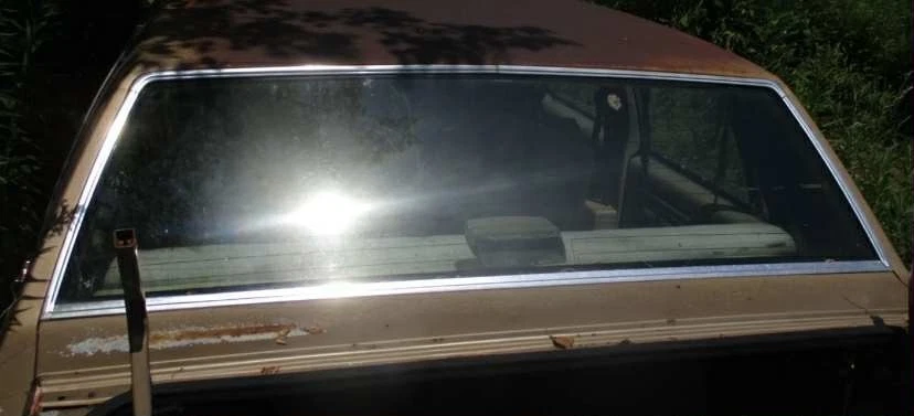 Chevrolet Caprice 1986 moldura de ventana trasera completa de sedán de 4 puertas se adapta a 80 a 90 Foto 2 de 4