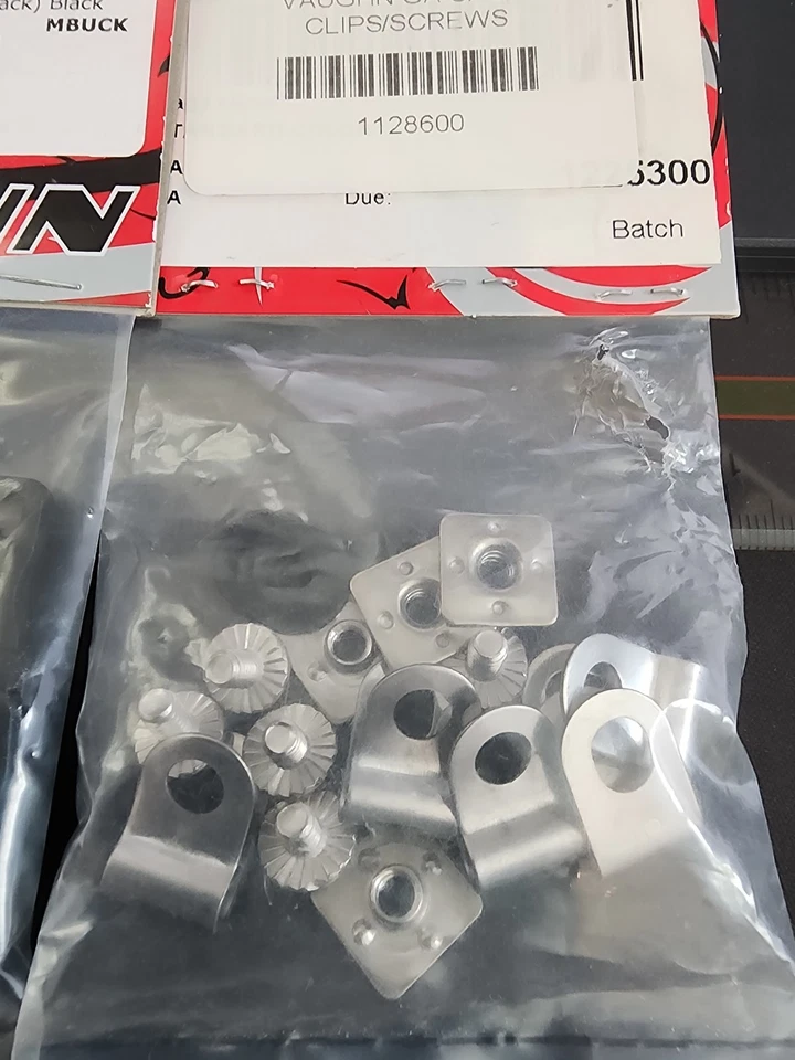 Vaughn 守门员面具硬件套件(适合大多数面具,而不仅仅是 Vaughn) — 第 3/3 张图片