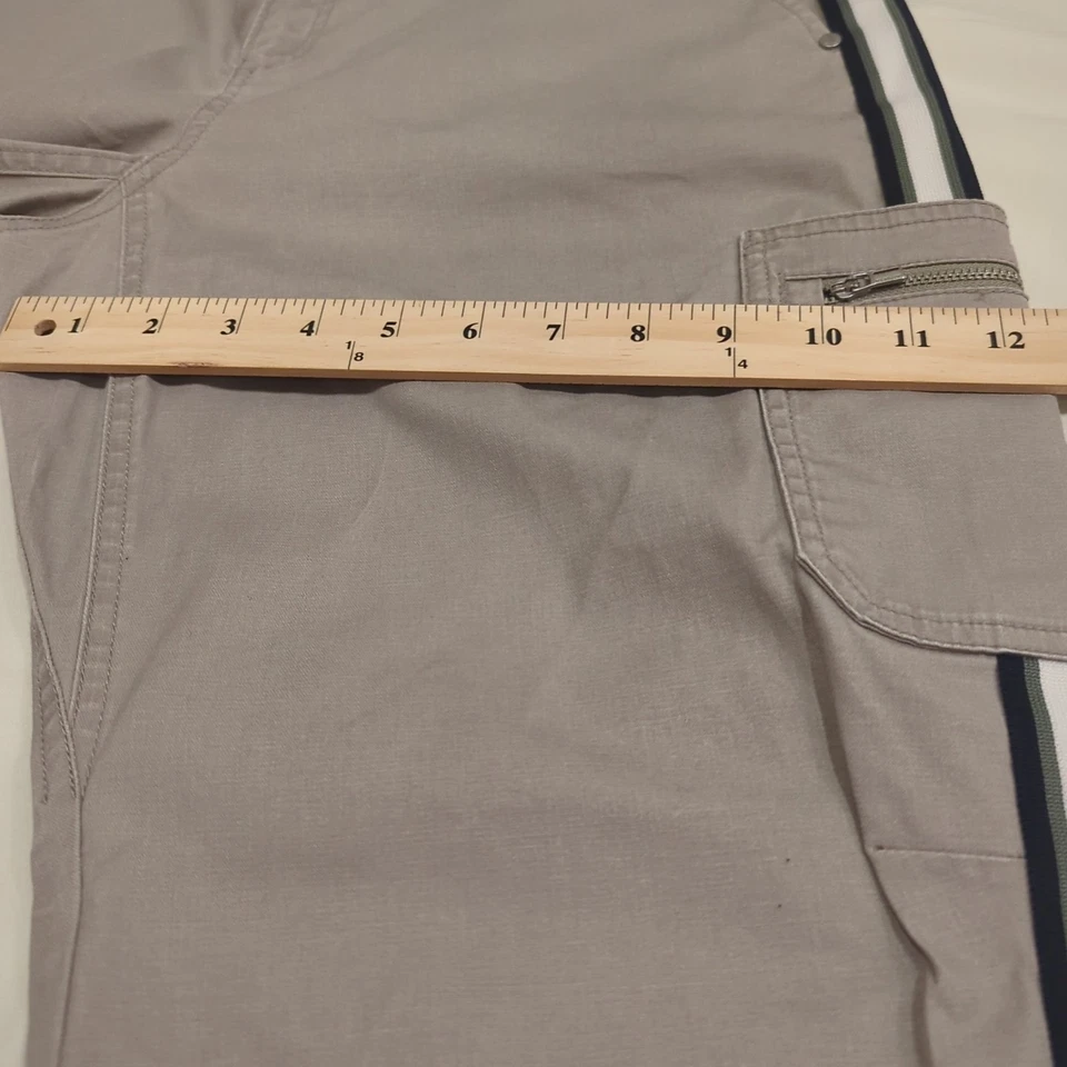 Calça Athleta Feminina 10 Bege Summit Cargo Listra Lateral de Corrida - Imagem 4 de 4