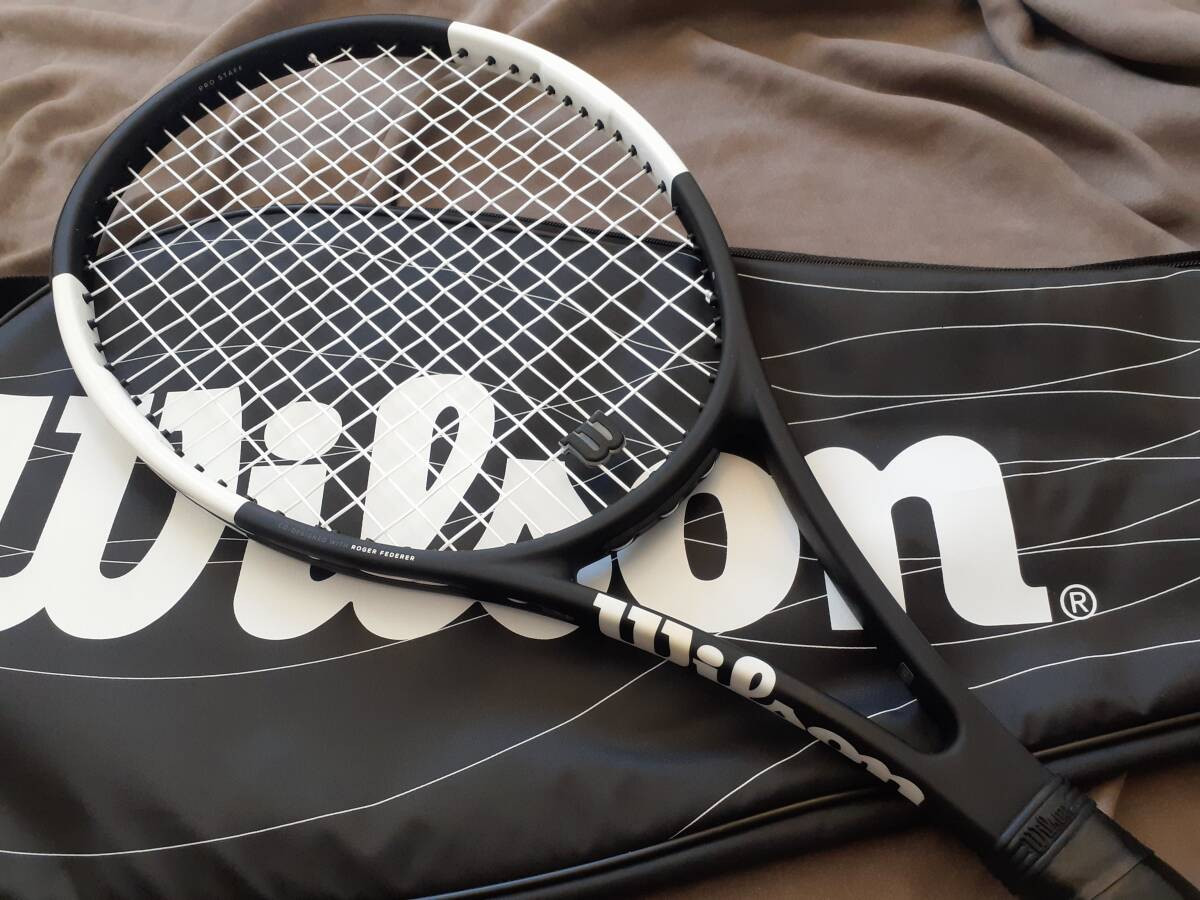 PRO STAFF RF 97 V13.0 G3 破損あり PRO STAFF RF 97 V13.0 G3 破損あり（Wilson PRO STAFF 97 V12.0