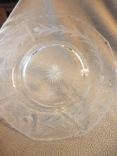 Geätzte Klar Depression Glas Platte Beere & Weinrebe Tablett Achteck 7-1/4 in Vintage - Bild 12 von 12