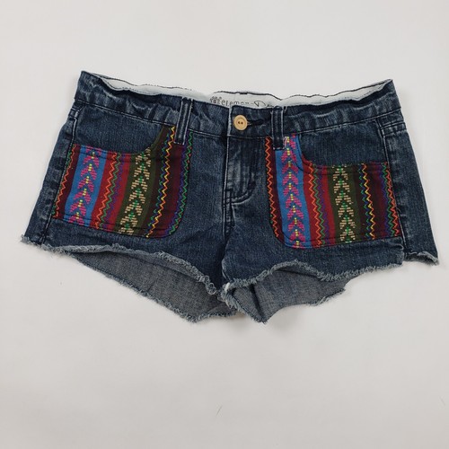 Element Shorts Womens Size 28 Cut-Off Patch Pockets Med Wash Blue Denim Cotton - Picture 2 of 8