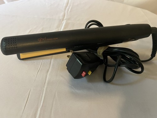 GHD 4.2B Classic Styler 1" Flat Iron- Sleek Black Design Tested Working