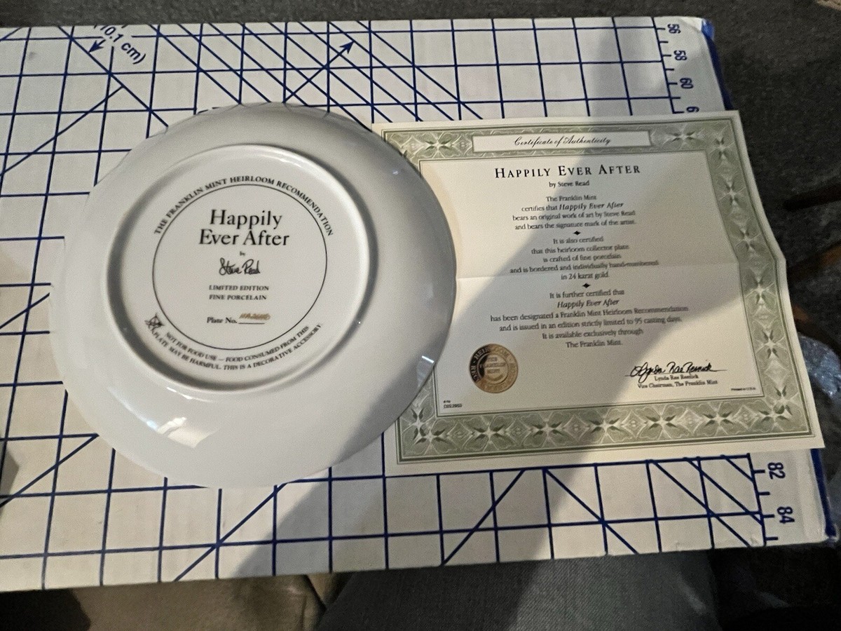 The Franklin Mint Heirloom Recommendation Cinderella Plate