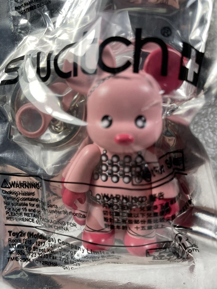 2.5” Qee SWATCH Designer Collection ~ Juego de 2 Llaveros ~ A. D. Puchalski - Vinilo Foto 3 de 3