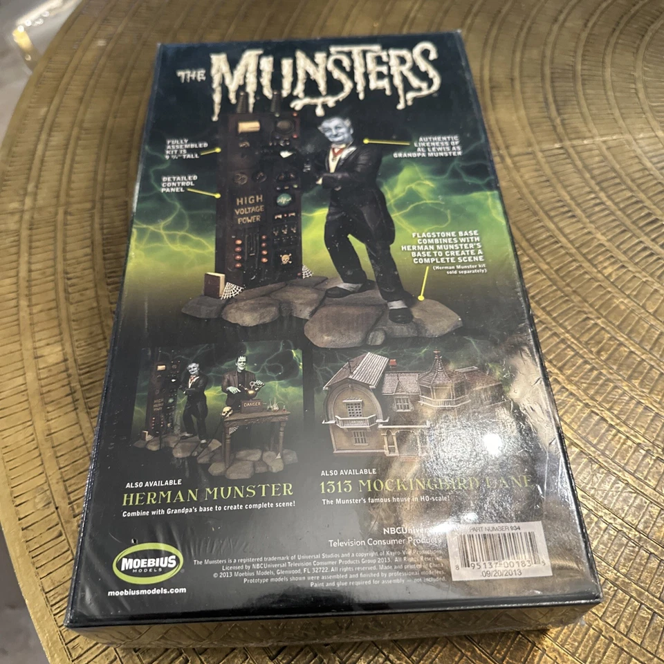 The Munsters:  Grampa Munster 1:9 Scale Plastic Assembly Kit Never Opened  - Image 2 of 4