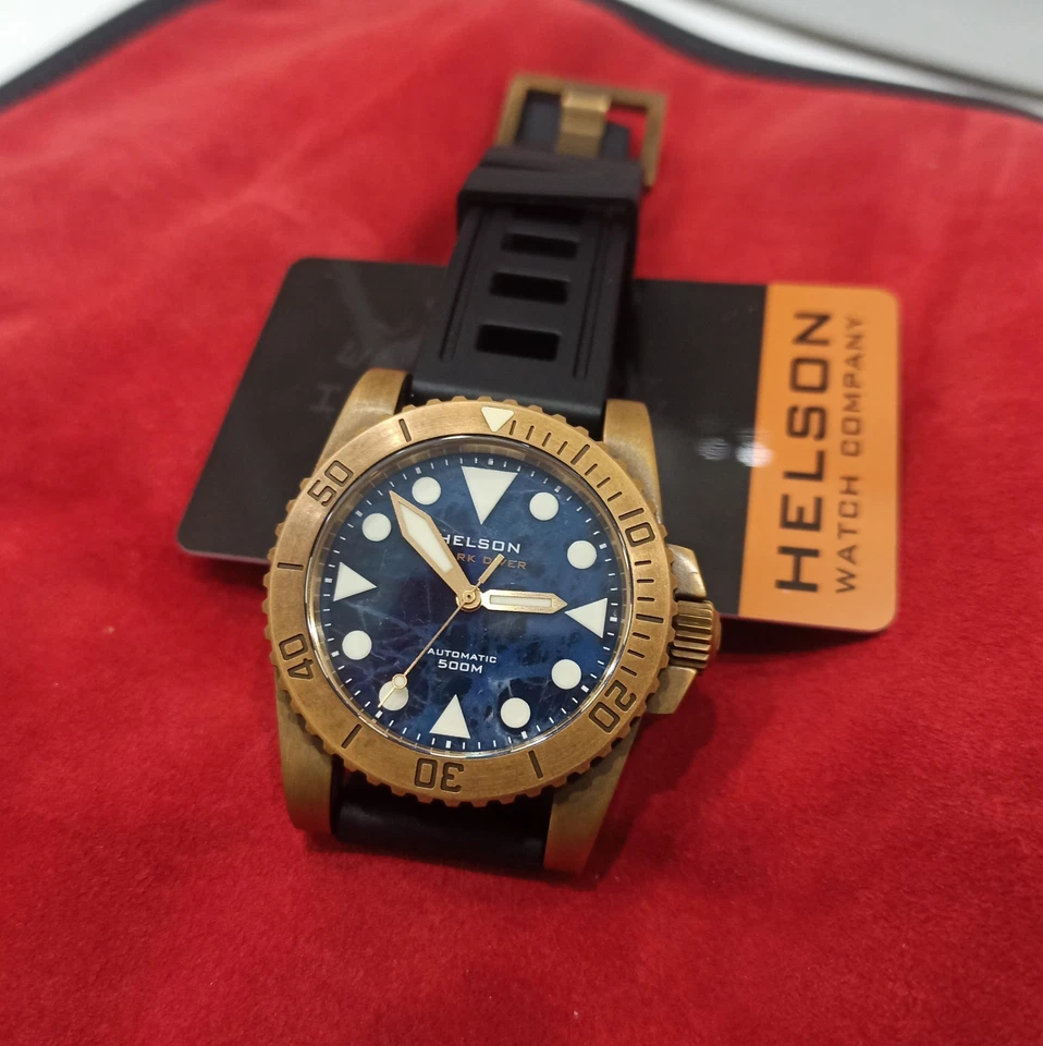 Helson Shark Diver latón azul jade 42 mm Foto 2 de 4