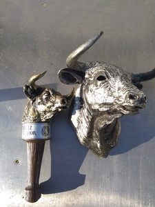 Schlitz bull bar man cave tap handle 1978 & bulls head from sign  - parts repair