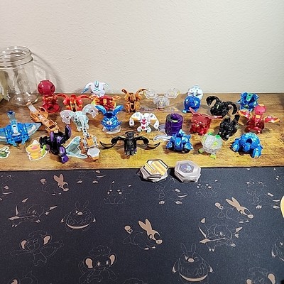 Bakugan Spinmasters Figure Lot - 28 Figures