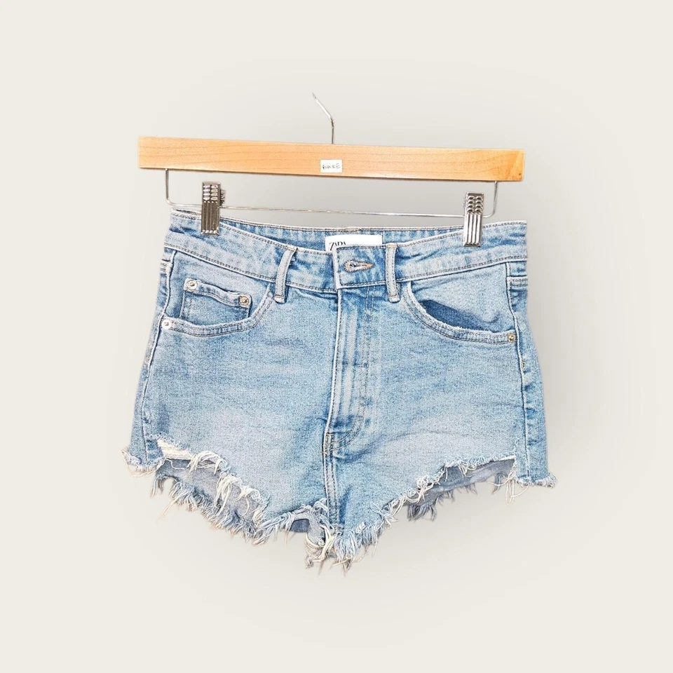 Pantalones cortos de mezclilla azules para mujer Zara Foto 4 de 4