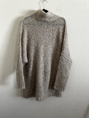 Free People She’s All That Sweater Size s Tan/oatmeal Alpaca Blend Turtleneck - Picture 3 of 10