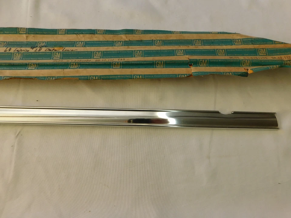 Chevrolet Caprice Sport 1969 cupé moldura puerta moldura derecha Chevy personalizado nuevo de fábrica GM Foto 4 de 4