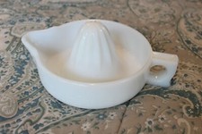 Vintage Sunkist Milk Glass Juicer Great Condition, Made In USA Pat. No. 68764