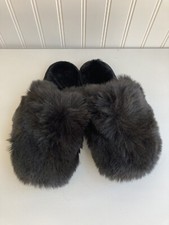 Parlovable Closed Toe Black Furry Faux Fur Slipper Size 7-8 New