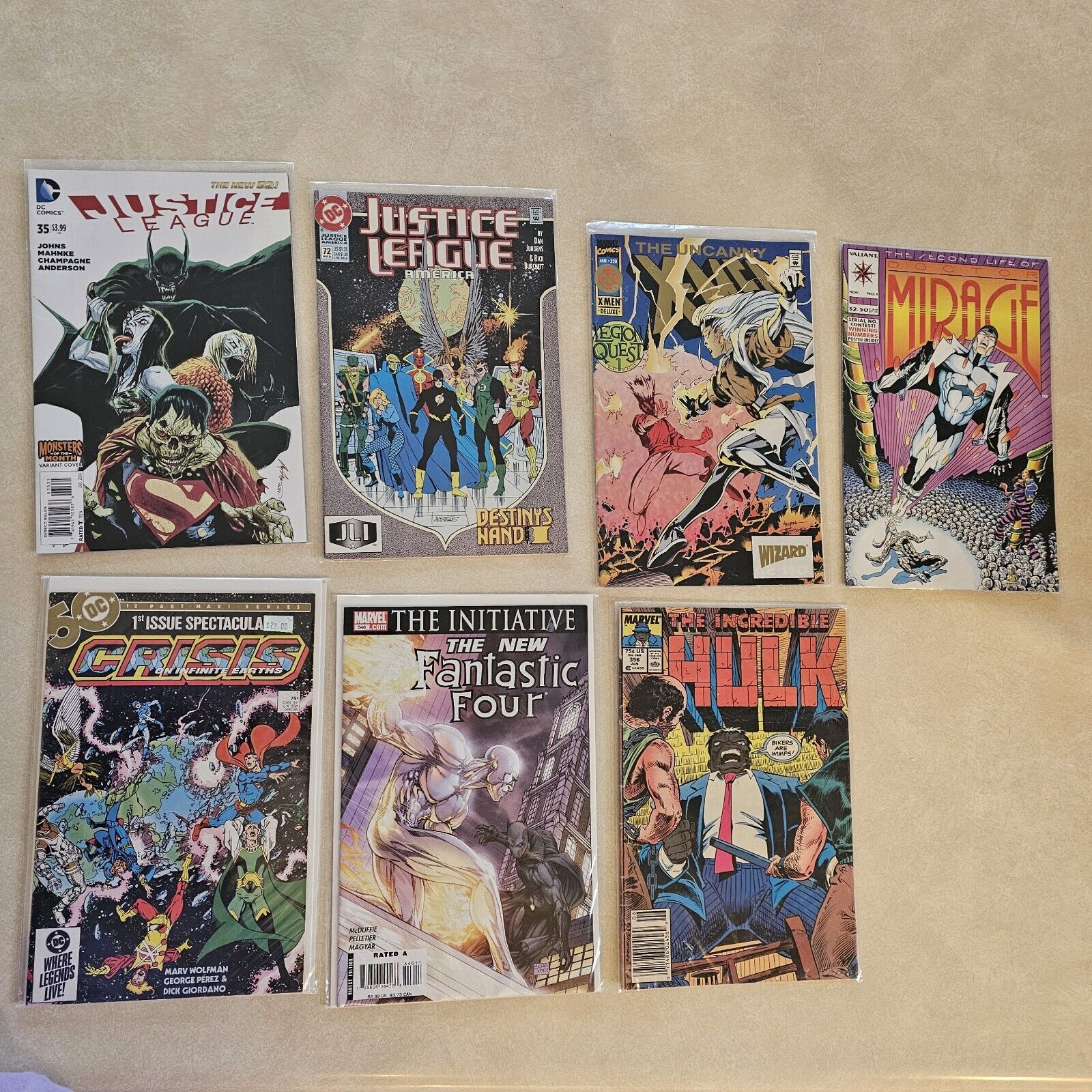 Comic Book Lot Of 7 Marvel, DC, Valiant Fantastic Four,  Justice League, Hulk