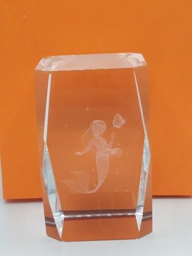 Laser Etched Ariel Little Mermaid and Flounder Crystal Block Paperweight - Picture 3 of 7