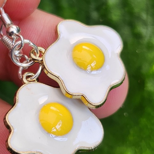 Fried Egg Earrings Drop Dangle Enamel Silver Gold Tone Quirky Fun Jewellery - Picture 10 of 10