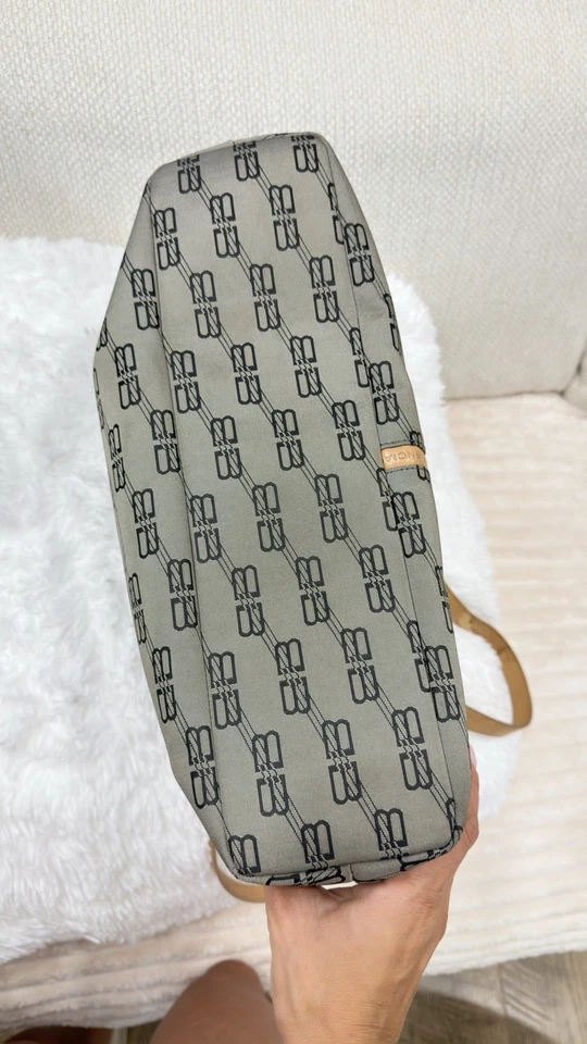 Bolso de Mano Balenciaga Clásico Patrón BB Foto 4 de 4