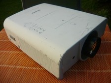 Beamer Projektor Sanyo PLC XT20/L als DEFEKT.