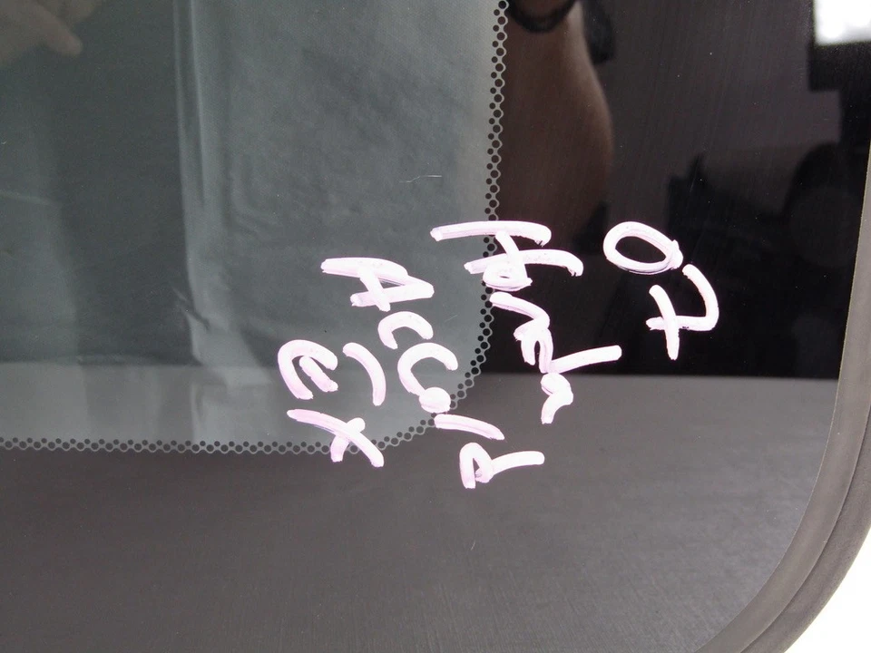 Honda Accord 2003-2007 sedán de 4 puertas techo corredizo techo corredizo ventana vidrio fabricante de equipos originales Foto 2 de 4