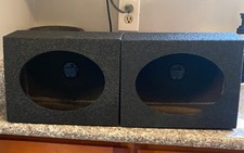 2-Pack 6x9 Inch Speaker Box Enclosures, Angled Style, Black Horizontal