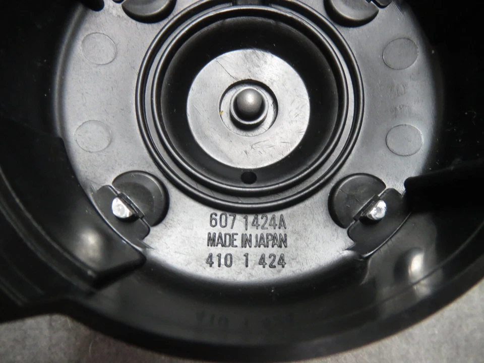 Tapa de distribuidor para Mazda MX3 1994-1995 1,6 L - Hecha en Japón - ¡Envío rápido! Foto 2 de 4