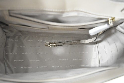 Michael Kors Whitney Large Leather Colorblock Satchel/Shoulder Bag. Truffle Oat - Picture 6 of 12