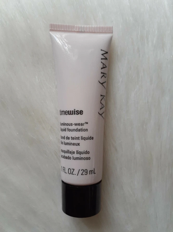 MaryKay TIMEWISE LUMINOUS WEAR LIQUID FOUNDATION (Various) #DISC'D Exp'd - Image 2 of 3