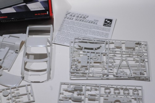 AMT ERTL FORD RACETRUCK PRO SHOP SCALE 1:25 MODEL KIT - Picture 7 of 9