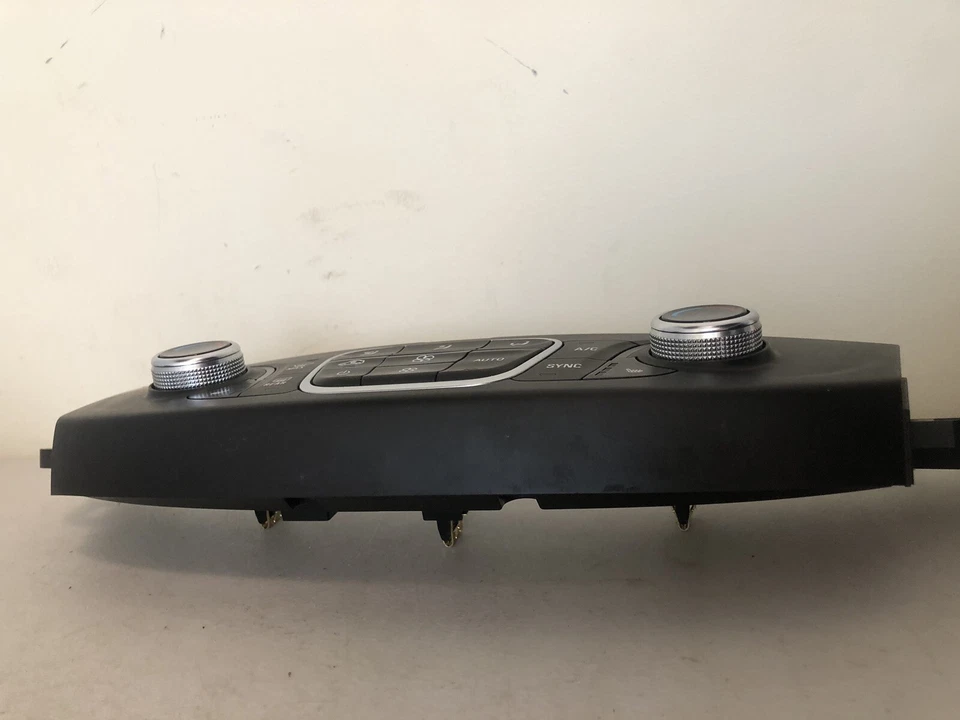 Chevrolet Traverse 2018 interruptor de control de calefacción de aire acondicionado 84344402  Foto 2 de 4