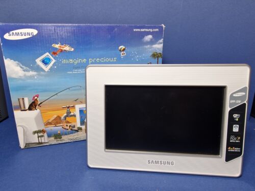 Cadre photo numérique blanc grand écran Samsung SPF-72V 7" - COMPLET ET EN BOÎTE - Photo 1/6