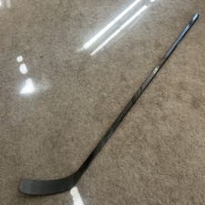 Senior HOCKEY STICK CCM XF GHOST P29 + 1/4 RIGHT Handed 75Flex GRIP BRAND NEW***