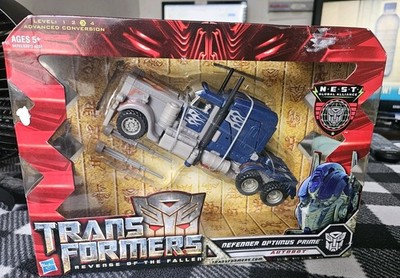 Transformers Rotf N.E.S.T. Defender Optimus Prime MISB 2010
