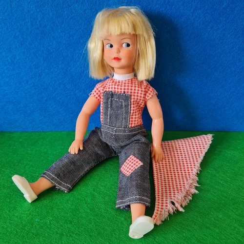 Vintage 1967 Sindy Patch Doll With Outfit VGC