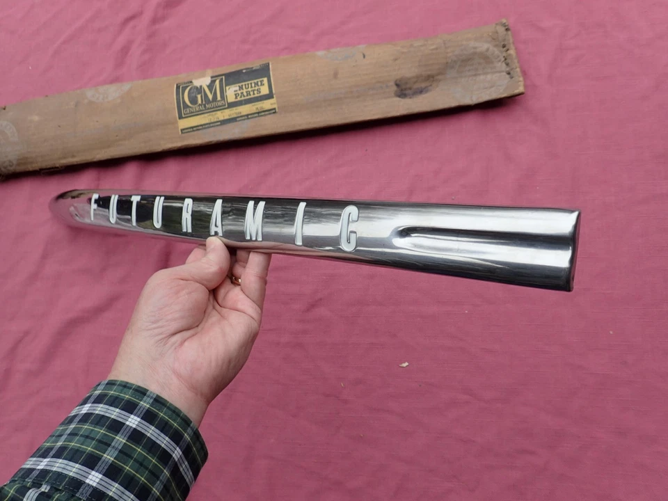 Oldsmobile 98 1950 puerta trasera moldeada “futuramic”, izquierda, ¡nuevo! 4577569 moldura Foto 4 de 4