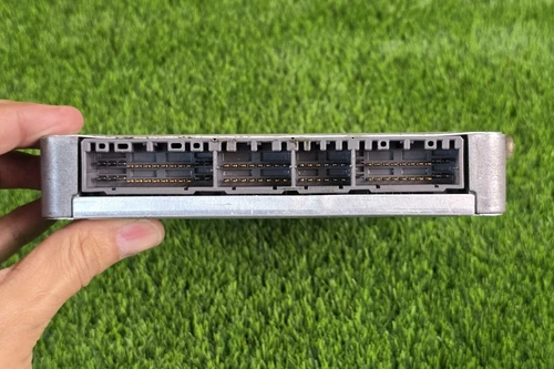 Toyota Land Cruiser FZJ80 Engine Computer 1FZ-FE A/T 89661-60190 Ecu Oem Used - Picture 6 of 13