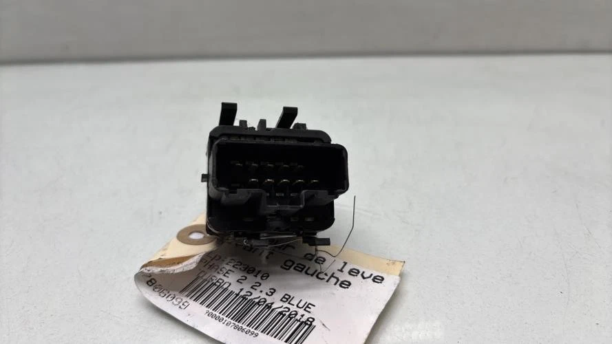 Interrupteur de leve vitre avant gauche RENAULT MASTER 3 PHASE 2 8200476806 - Photo 2/4