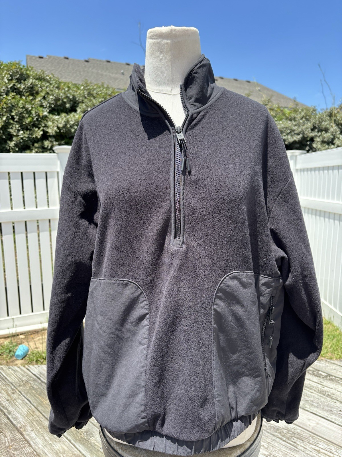 Vuori Polartec Fleece Quarter Zip Pullover Jacket Women’s Medium Black Oversized